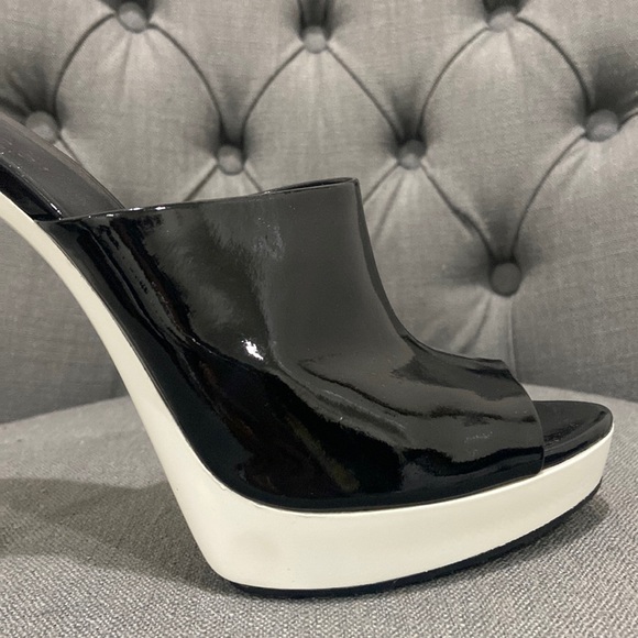 Gucci color block mule heels - Picture 7 of 13